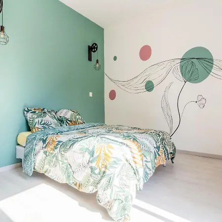 Fully Renovated House Only Few Minutes Walk Away From Ohama Dom wakacyjny Vierville-sur-Mer